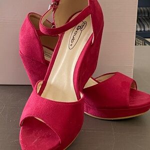 No Doubt Wedge Heels